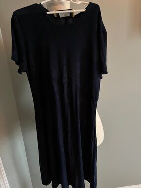 Tailor B. Moss Navy Short Sleeve Midi Dress
